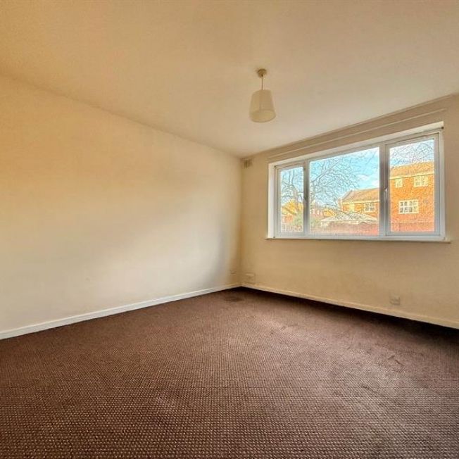 1 Bedroom Apartment To Let - Photo 1