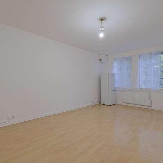 Mile End Road, Tower Hamlets, E1 - Photo 1