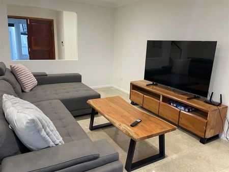 59 Pebble Beach Drive, Runaway Bay QLD 4216 - House For Rent - $2,200 | Domain - Photo 2