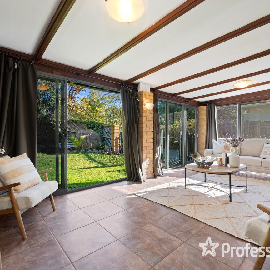 1/196 Lawrence Road, Mount Waverley VIC 3149 - Photo 1