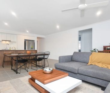 Beautiful home in a Great Location! - Photo 6