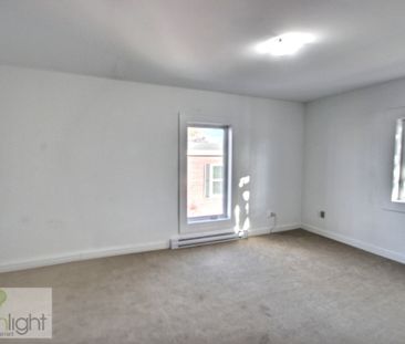 Top floor 87, st george street, Moncton, NB, E1C 1T2, Canada - Photo 1