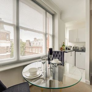 STUDIO FLAT MAYFAIR - Photo 2