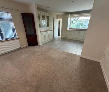 16 Seaview Drive North, Portstewart, BT55 7JY - Photo 1