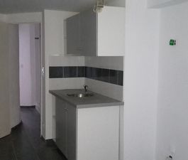 Location Appartement 2 pièces 29m² LA CADIERE D AZUR 83740 - Photo 1