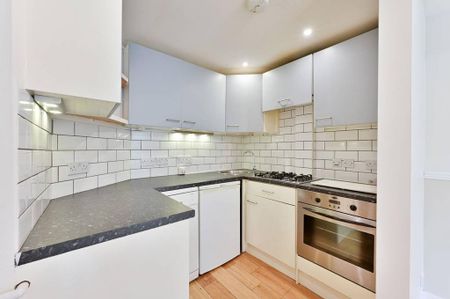 1 bedroom flat to rent - Photo 3