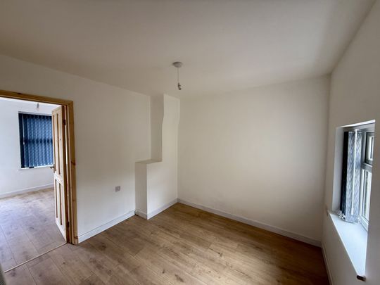 **TWO DOUBLE BEDROOMS**FITTED KITCHEN**LOUNGE**REAR GARDEN**VIEWINGS ARE A MUST**TAX BAND A**FULLY RENOVATED TO A VERY HIGH STANDARD. - Photo 1