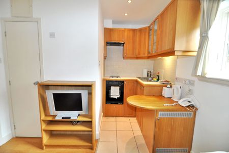 Studio to rent - Photo 5