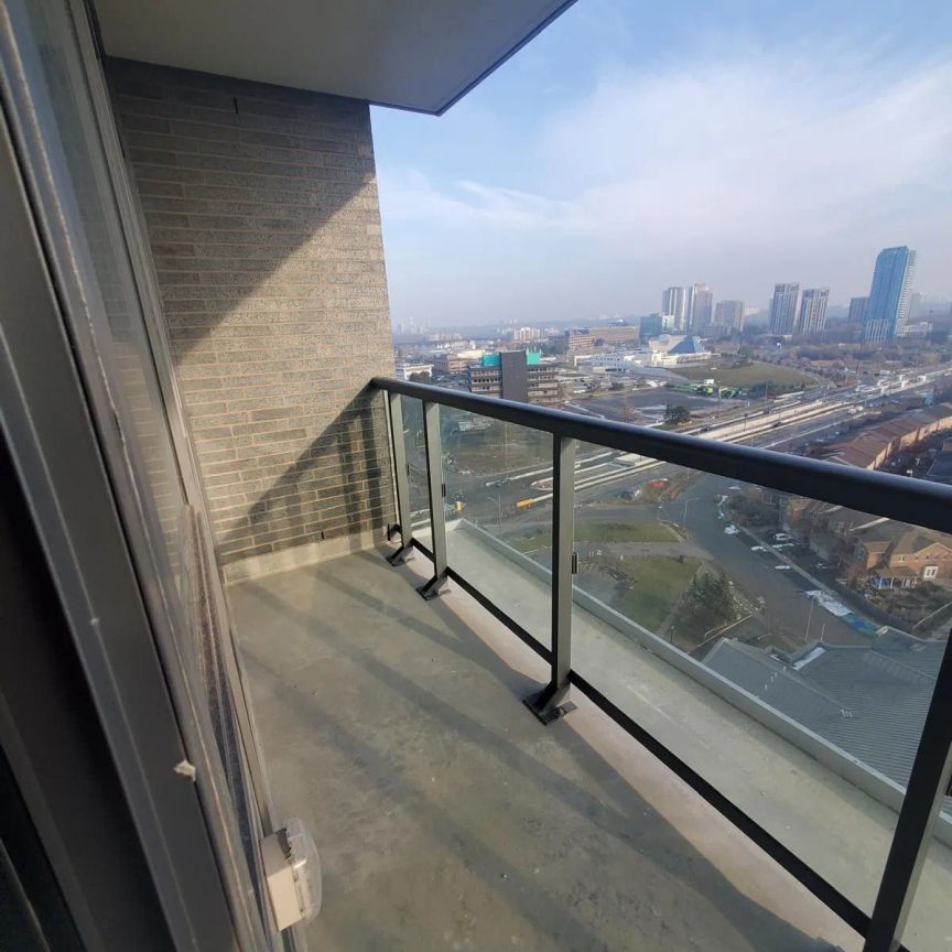 6 Sonic Way #N1805 - Photo 1