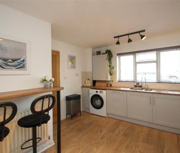 3 bedroom terraced house to rent - Photo 6