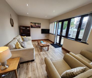 2 bedroom detached house to rent - Photo 2