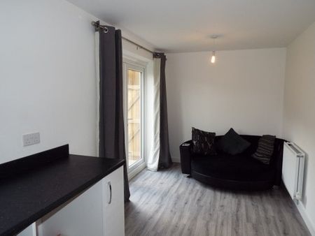 Mandalay Road, Pleasley, Mansfield, NG19, Property for rent - Photo 2