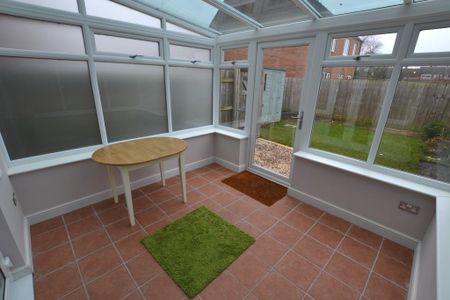 3 bedroom townhouse to rent - Photo 2