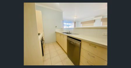 10B Woodchester Place, Nollamara, WA 6061 - Photo 3