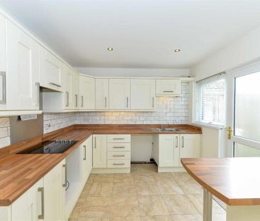 16 Moray Crescent, Newtownards, BT23 4LG - Photo 5