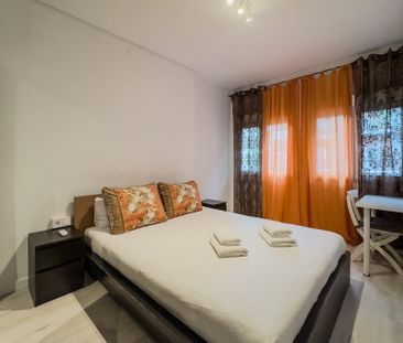 Carrer de Nàpols, Barcelona, Catalonia 08013 - Photo 5