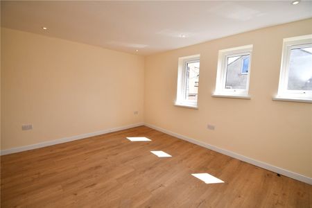 Market Street, Wirral, Merseyside, CH47 3BD - Photo 4