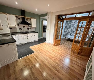 3 bedroom terraced house to rent - Photo 6