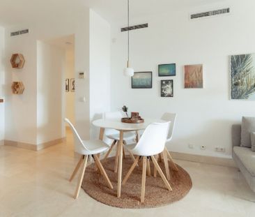 2 Bedroom Apartment For Rent in Marbella, Málaga - Photo 3