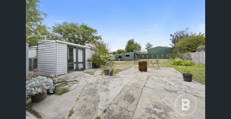 SPECTACULAR CALIFORNIAN BUNGALOW - Photo 4