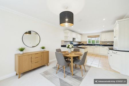 4 bedroom detached house to rent - Photo 3