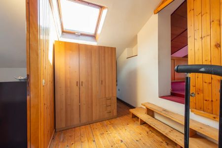 Via dei Fontanili, Milan, Lombardy 20141 - Photo 3