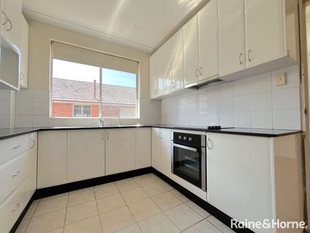 8/38 Monomeeth Street, Bexley, NSW 2207 - Photo 2