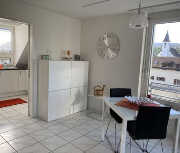 Attraktive 4 1/2-Zimmer-Dachwohnung mit Galerie - Photo 2