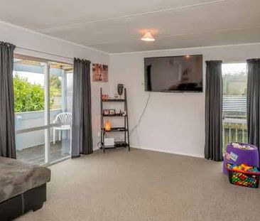 10 Vincent Drive, Levin - Photo 2