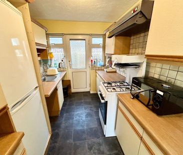 3 bedroom bungalow to rent - Photo 1