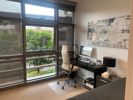 Chippendale - Photo 4