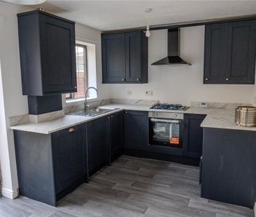 3 bedroom semi-detached house to rent - Photo 3