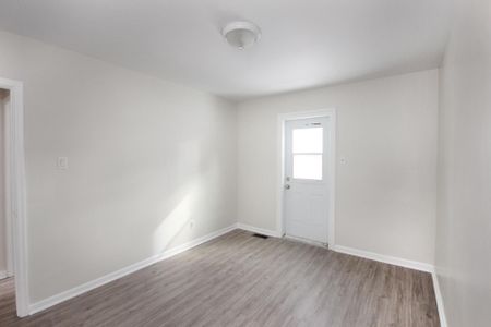 For Lease - 53 Glendora Avenue, Toronto, Ontario - Photo 2