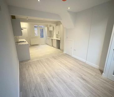 12 Bloomfield Street, Belfast, BT5 5AU - Photo 6