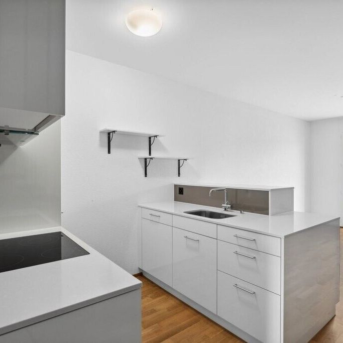 Property standard on two floors - Photo 1