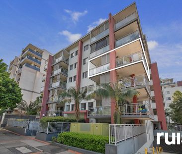 Modern Apartment Living in the Heart of Liverpool - Photo 3