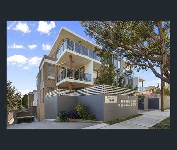 MODERN 2 BEDROOM APARTMENT WITH COURTYARD & LUG - Photo 6