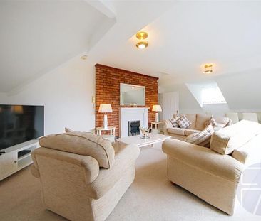3 bedroom penthouse to rent - Photo 4