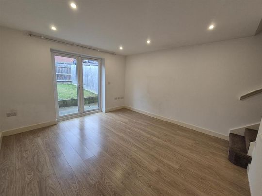 2 bedroom house to rent - Photo 1