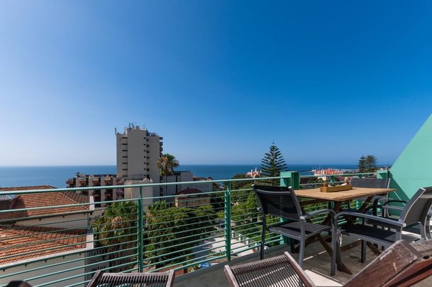 3 Bedroom Apartment with garden, Monte Estoril, Cascais - Photo 1