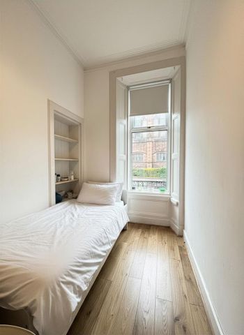 3 bedroom apartment to rent - Photo 3