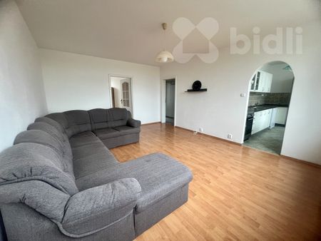 Pronájem bytu 3+1 70 m² - Fotografie 2