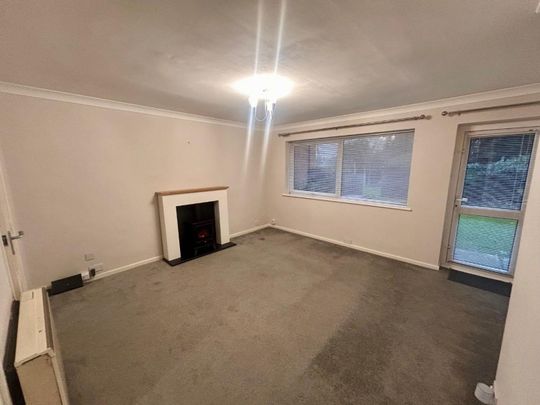 2 bedroom Flat To Let - Photo 1