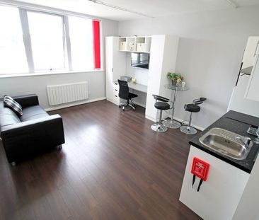 Studio to rent - Photo 4