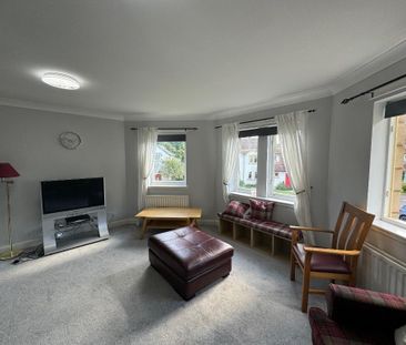 3 bedroom flat to rent - Photo 2