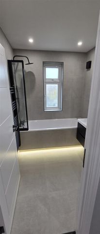 Durham Road, Sidcup DA14, London - Photo 3