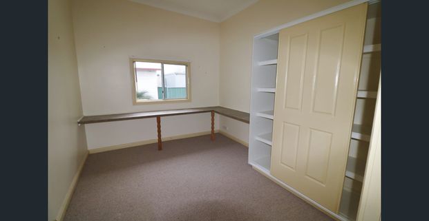 AMAZING FAMILY HOME!! - Photo 1