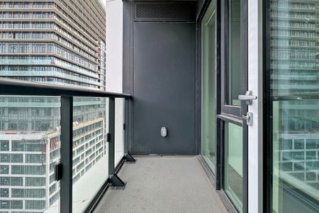 For Lease - 158 Front Street Unit# 1412, Toronto, Ontario - Photo 2