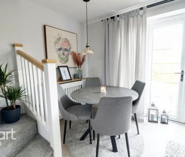 2 bedroom semi-detached house to rent - Photo 6