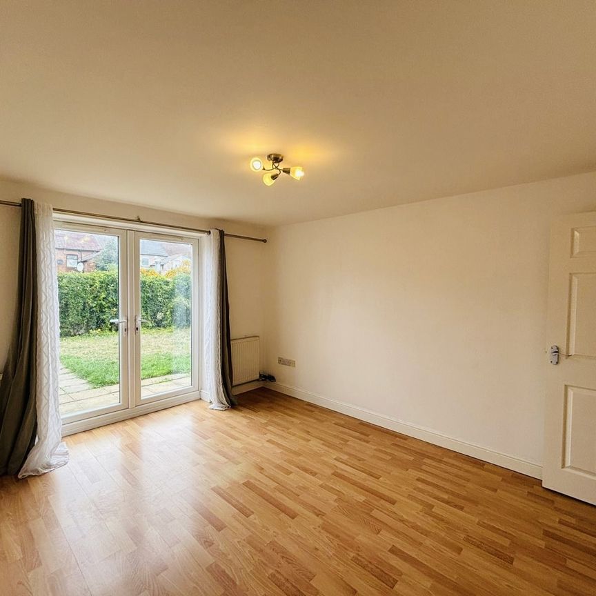 Park Mews, BURTON-ON-TRENT - Photo 1